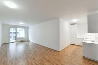 Prostorný byt 1+kk, 50,7 m² s balkónem 9 m² a parkováním v garáži, Zvěřinova, Praha 3 Strašnice